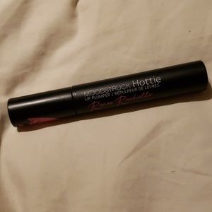 Younique Makeup - Moonstruck Hottie Lip Plumper Younique Makeup - Moonstruck Hottie Lip Plumper